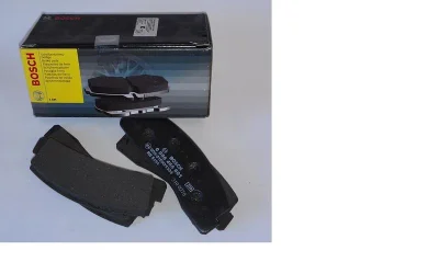 Колодки тормозные дисковые на Шевроле Нива передние Bosch 0986466601